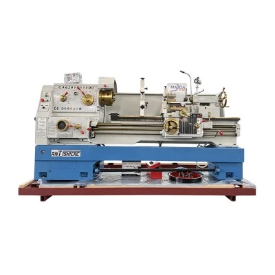Machine de tour universelle